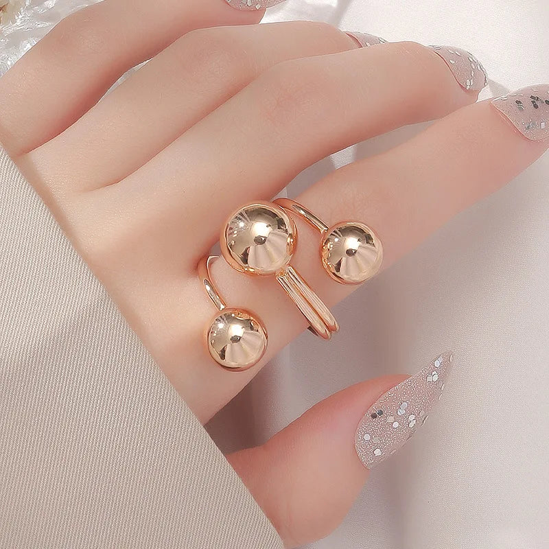 Glamour in Circles: Fashion Metal Ball Rings  for Women Multi Ring Adjustable Opening Ring Girl Party Wedding Decoration